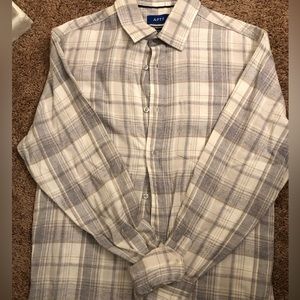 Like new Kohl’s flannel, apt 9 brand